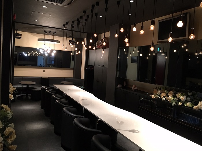 新山口駅前店舗内装工事の画像